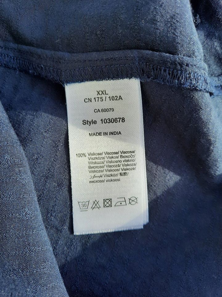 Tom Tailor Bluse 44 XXL Dunkel- Blau Flügel-  Ärmelchen Viskose in Forchheim