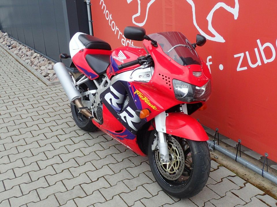 Honda CBR 900 SC33 48000km 4 Hand in Mantel