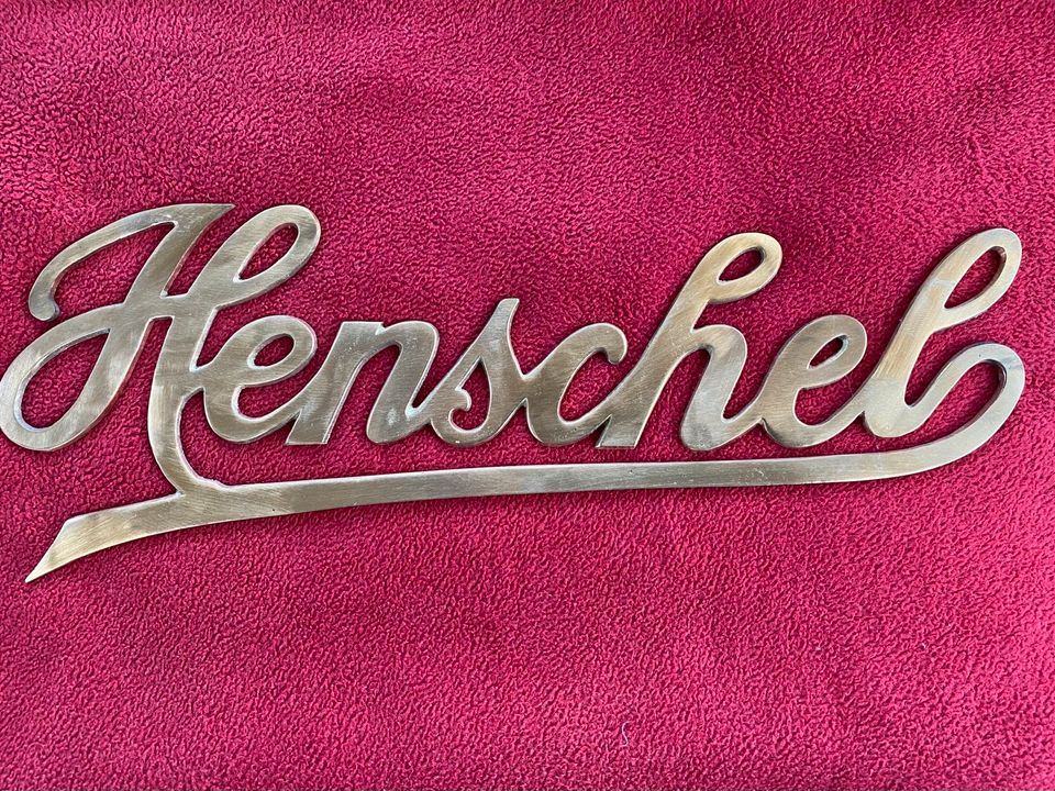 Henschel Hanomag Kühler Schriftzug Vorkriegszeit in Höhr-Grenzhausen