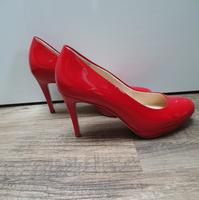 Högl Studio 80 High Heels Lackleder Rot Gr. 39 (6) Plateau Pumps Niedersachsen - Lengenbostel Vorschau