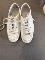 Turnschuhe Sneaker weiß Camper Frankfurt am Main - Gallusviertel Vorschau