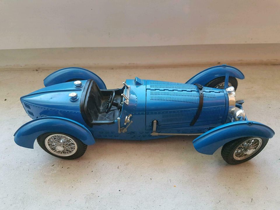 Burago Modell 1:18 Bugatti Type 59 (1934) in Wörth am Rhein