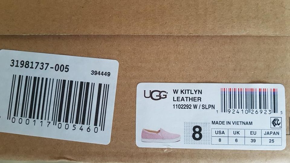 Neu** Sneaker von Ugg (Gr. 39) in Berlin