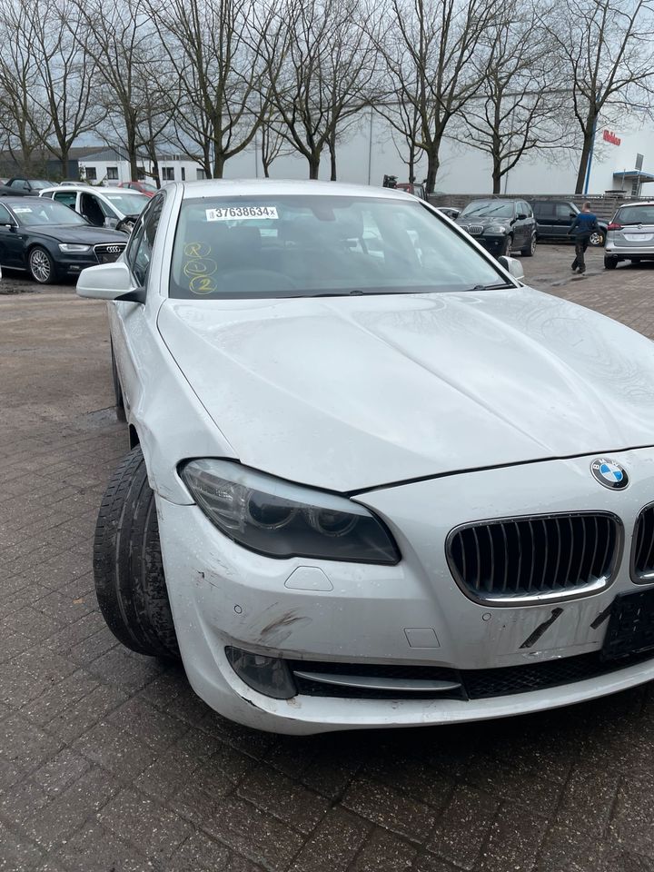 Schlachtfest Bmw F10 Haube Stoßstange Xenon Kotflügel Tür in Dorsten