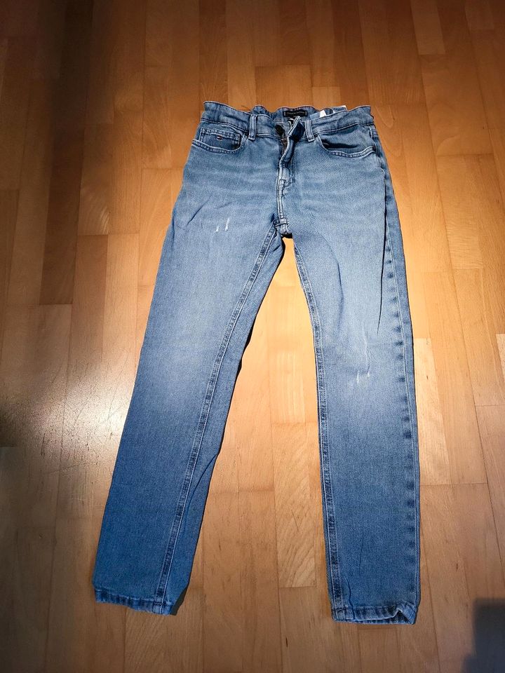 Tommy Hilfiger Jeans, wie neu, Größe 164 in Nürnberg (Mittelfr)