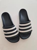 Adidas Badeschlappen Schlappen Adiletten Original Gr. 38 Bonn - Tannenbusch Vorschau