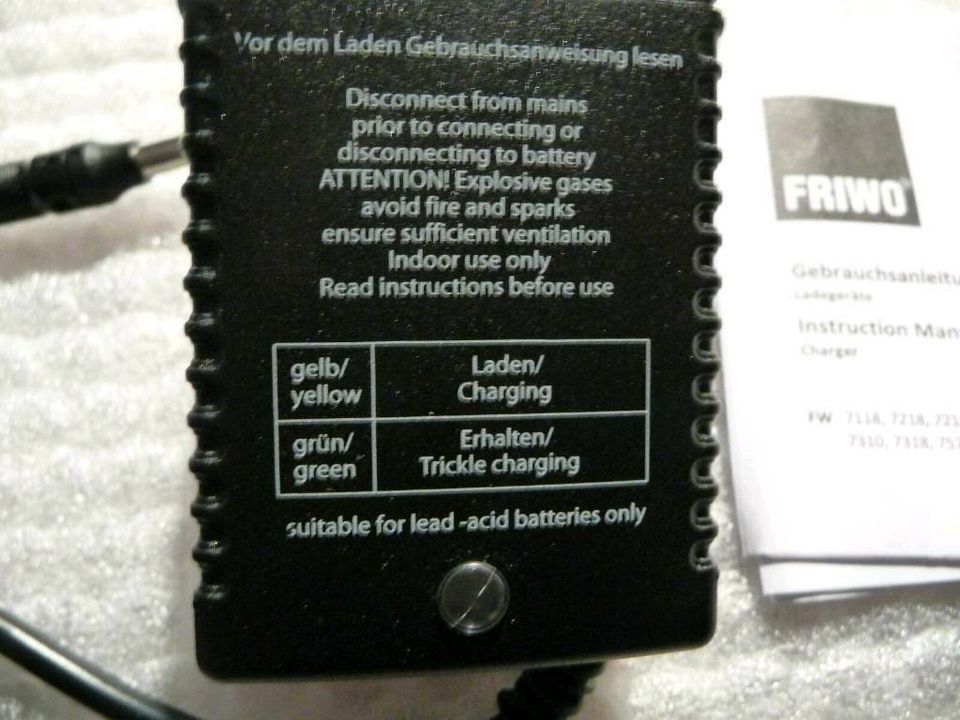 Ladegerät 24 V / 0,5 A FRIWO KlinkerSteker mit GEGENSTECKER. in Neutraubling