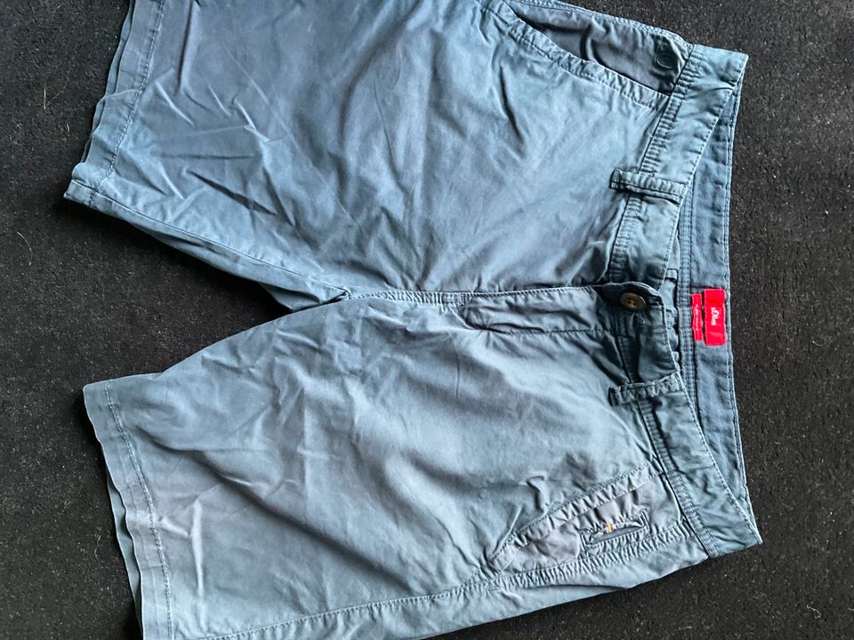 Shorts / kurze Hosen Hugo Boss, Strellson diverse Größen u. Farbe in Kenzingen