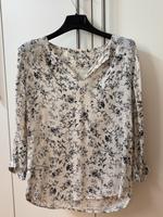 Bluse mit Blumenprint Frankfurt am Main - Nordend Vorschau