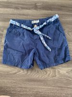 Mädchen-Shorts, mit Stoffgürtel, blau, 128 Nordrhein-Westfalen - Meerbusch Vorschau