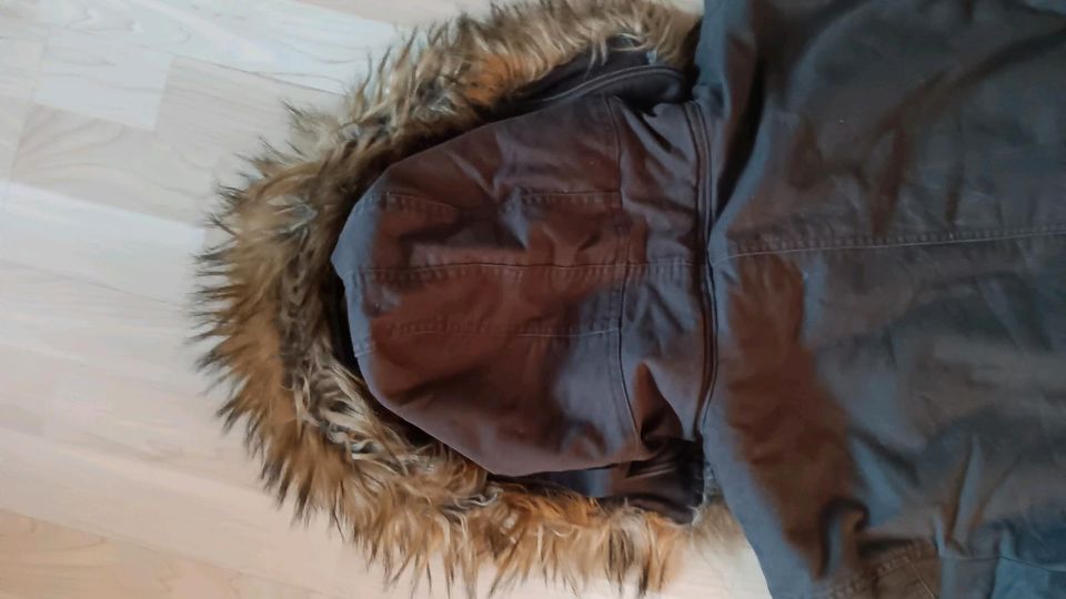 TRUE RELIGION schicker warmer Parka,  Gr L in Elsdorf