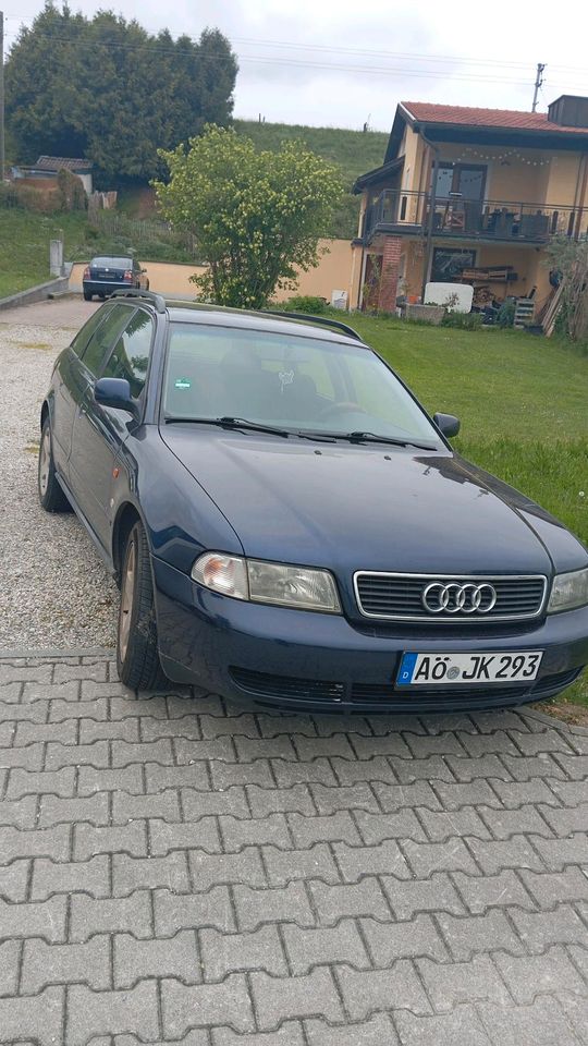 Schlachtfest Audi A4 B5 Avant Kombi 1,8 Turbo vor Facelift in Tacherting