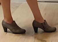 Tamaris Ankleboots Pumps grau Gr. 39 Bayern - Lamerdingen Vorschau