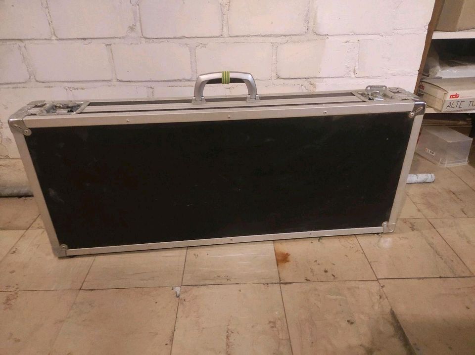 Flightcase 98 x 40 x 15 cm Penn Fabrication in Aachen