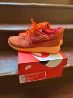 Nike WMNS Roshe one flyknit orange koralle Neu 38.5 Sachsen - Flöha  Vorschau