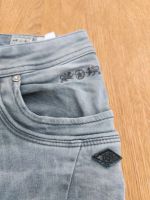 Destroit Jeans von Lost in Paradise Größe 27/32 Model Doro Bielefeld - Bielefeld (Innenstadt) Vorschau