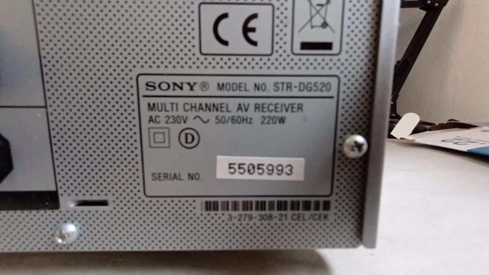 SONY Stereo Verstärker MODEL NO. STR-DG520 in Waldstetten