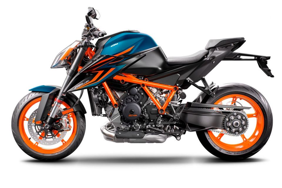 KTM 1290 Superduke 2023, Neufahrzeug ab 0,00% in Willebadessen