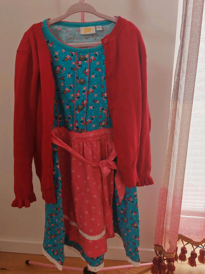 Mädchen Dirdle Kleid 116 Strickjacke und rot in Weinheim