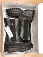 Calvin Klein Flatform Chelsea Boots LTH schwarz neu! Gr. 36 Nordrhein-Westfalen - Borchen Vorschau