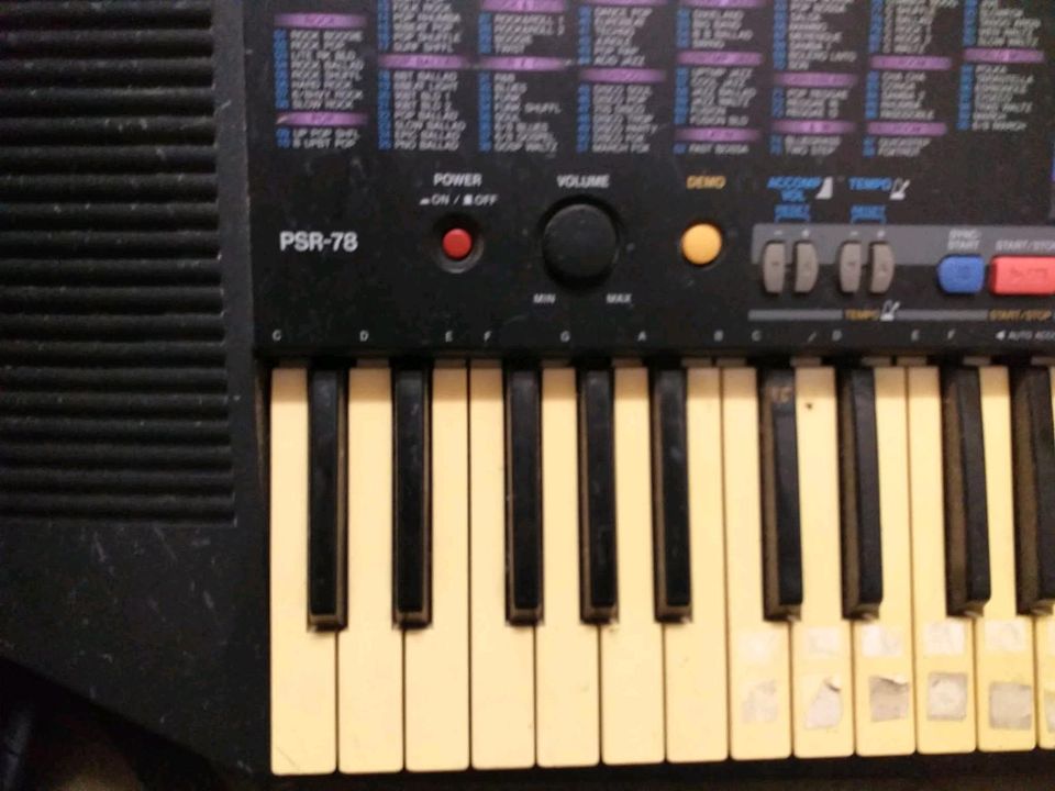 Yamaha psr-78 keyboard in Duisburg