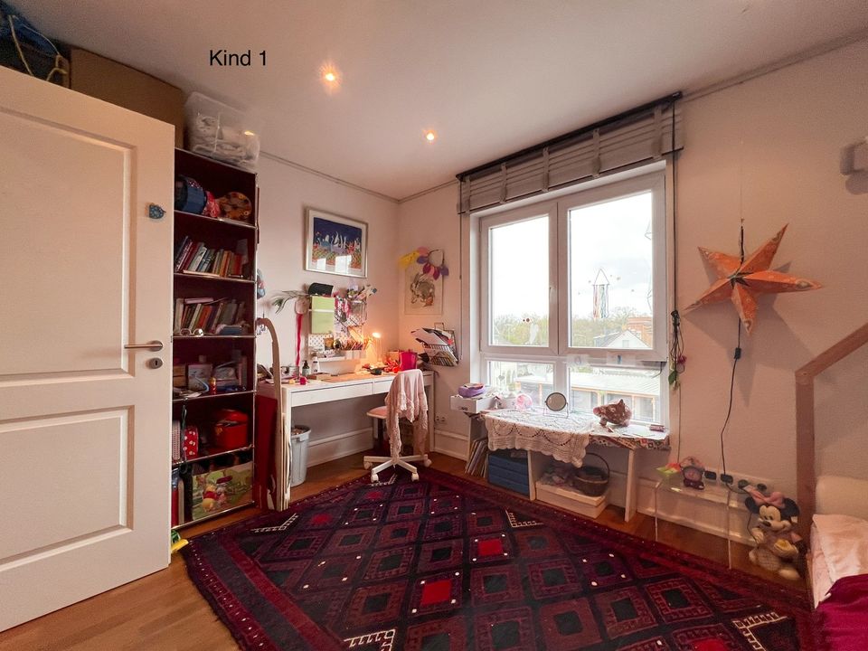 Penthouse Wohnung mit Aufzug in die Wohnung, Dachterrasse und Kamin in Frankfurt am Main