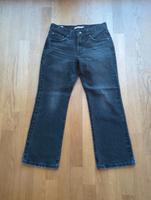 Levi's Damenjeans Bootcut - NEU / Jeansweite 27/ Gr.36 dunkelgr München - Sendling Vorschau