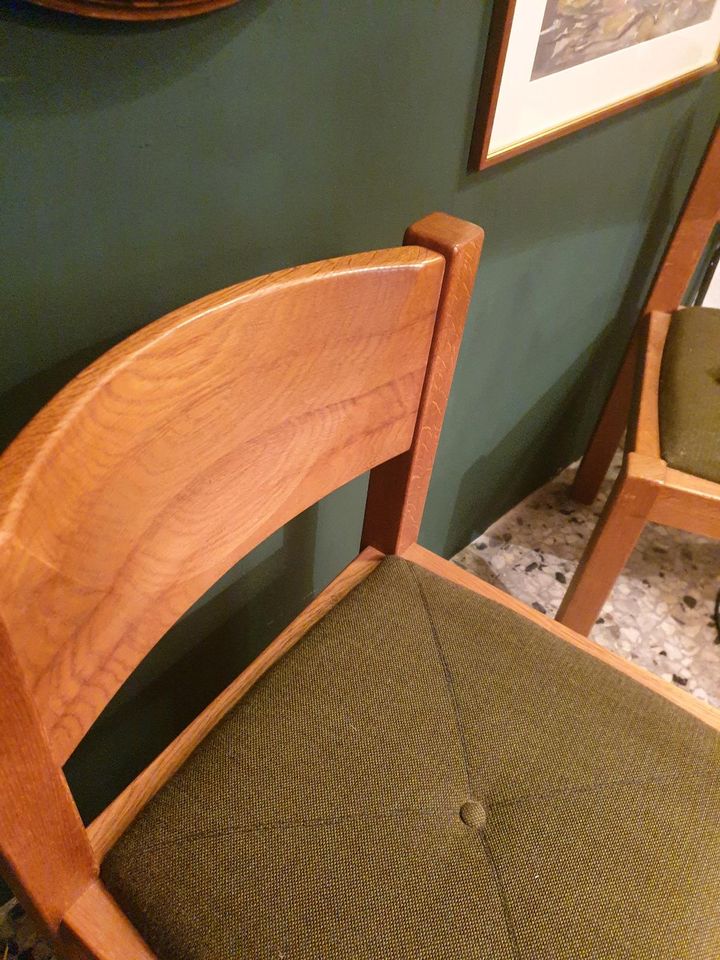 24181FS Rustikaler Vintage Stuhl mit grünem -gepflegtem- Bezug in Augsburg