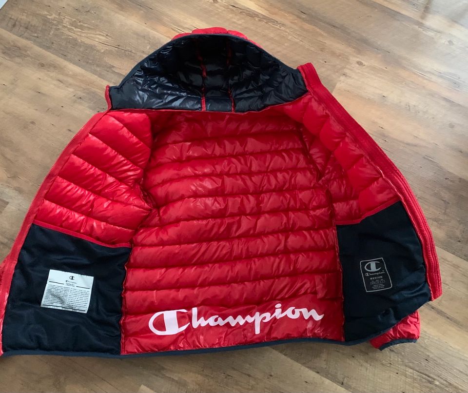 Herren gesteppte Jacke von Champion, neu in Frankfurt am Main