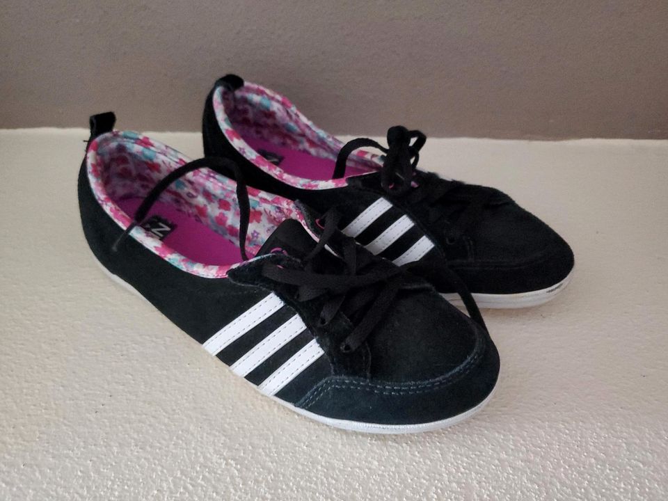 Adidas Schuhe Sneaker neo Label orthoLite schwarz weiß in Bayern -  Kleinostheim | eBay Kleinanzeigen ist jetzt Kleinanzeigen