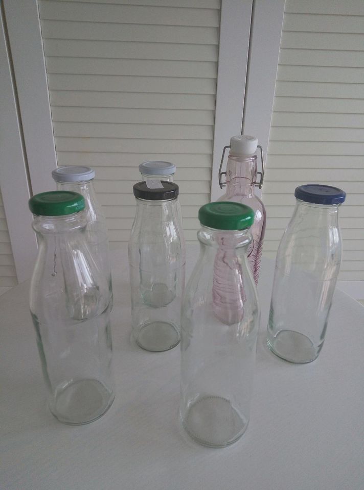 7 Saftflaschen - je 500 ml in Bückeburg