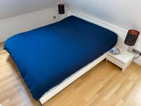 Weiss lackiertes Bett 160cm x 200 cm & 2 passende Nachttische Stuttgart - Stuttgart-Ost Vorschau