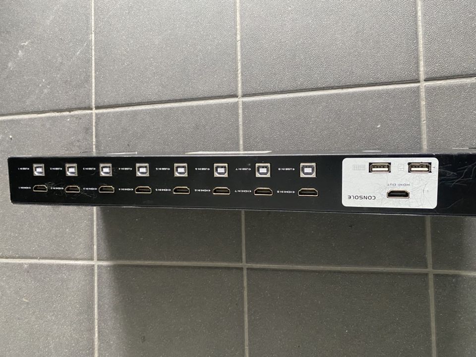 MT-VIKI KVM Switch HDMI 8 Port HDMI / USB MT-2108HL 19" Rack in Berlin