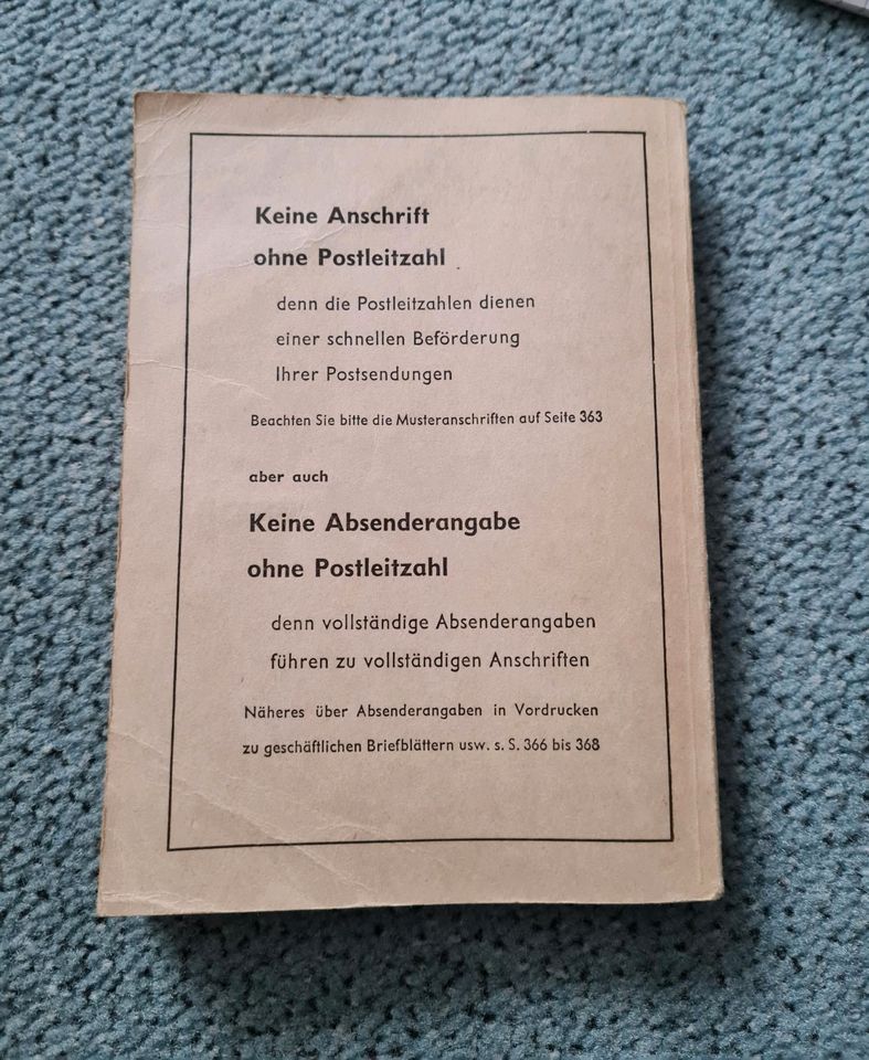 Altes Postleitzahlenbuch von 1961 in Essen