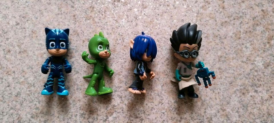 PJMasks Spieleset, Figuren: CatBoy,Gecko,Romeo, Wölfie Kevin,Buch in Gräfenhainichen