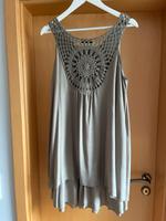 Grünes Kleid gehäkelt L Sommerkleid ärmellos Sachsen - Schneeberg Vorschau