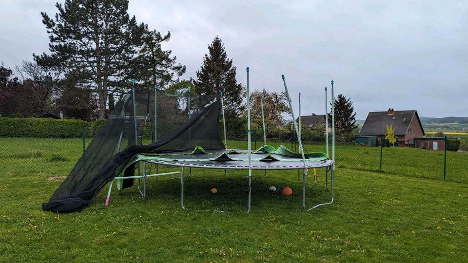 Trampolin 4,8 m Durchmesser Hudora, beschädigt in Bad Münstereifel