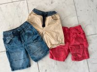 Kleiderpaket: 3 süße Shorts / kurze Hosen Größe 92 Hessen - Wiesbaden Vorschau