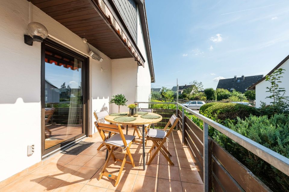 Stilvoller Bungalow mit einzigartigem Ausblick ins Tal vom Logenplatz-Balkon (käuferprovisionsfrei) in Simmern