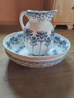 Alte Waschschüssel mit Wasserkrug, Porzellan mit floralem Design Bayern - Oberthulba Vorschau