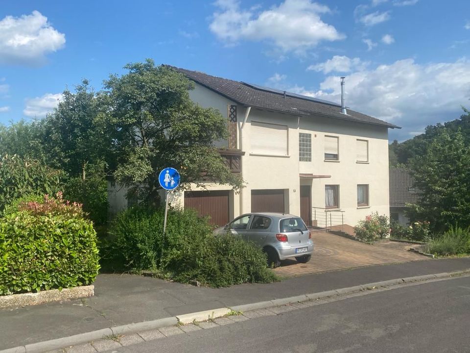 Marburg 5-Zimmer-Top- Eigentumswohnung mit Balkon u. Garten in Marburg