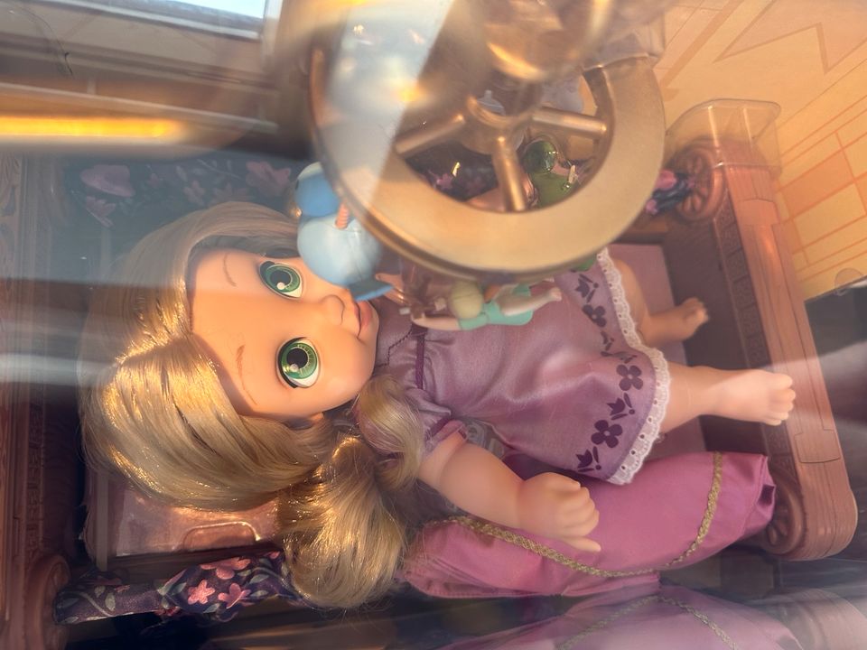 Disney Animators Rapunzel baby doll in Hemslingen