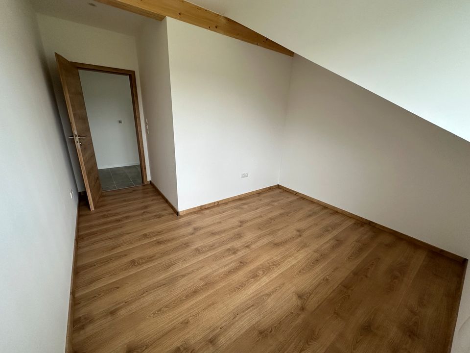 4 Zimmer-Dachgeschosswohnung KfW 55 in Zachenberg-Gotteszell Bhf. in Zachenberg