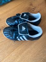 Adidas Turnschuhe 32 Hallenschuhe Bayern - Heroldsberg Vorschau