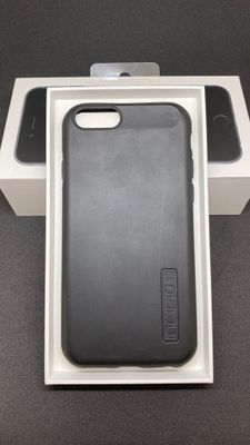 iPhone 6s 16gb in spacegrey Top-Zustand + Apple Ledercase in Halver