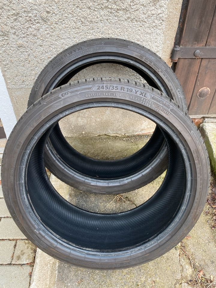 2 Sommerreifen Barum 245/35R19 93Y XL gebraucht 2020 in Marienberg