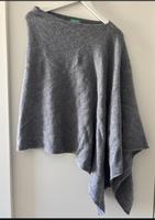 Grauer Poncho United Colors of Benetton NEU Hessen - Kassel Vorschau