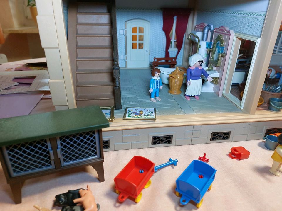 Playmobil Haus 5300 mit viel Zubehör in Herrenberg