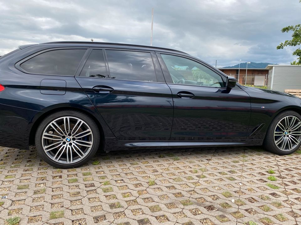 Auto BMW G31 M Sport in Offenburg