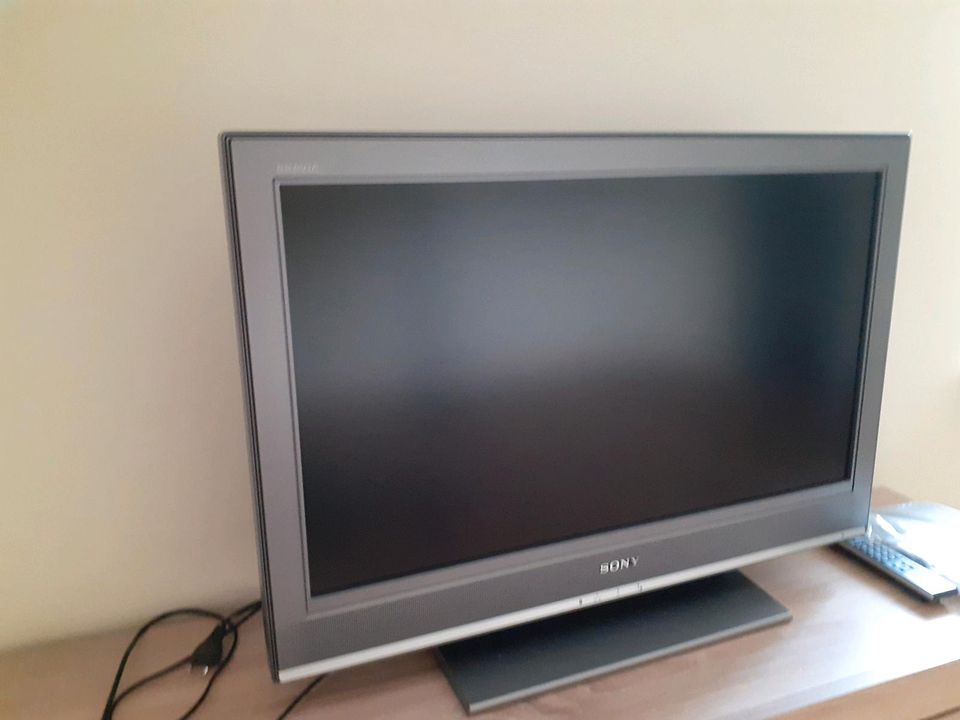 Sony Bravia 32 Zoll kdl 32s3020 LCD HD in Berlin